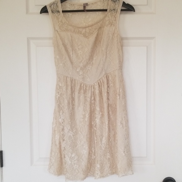 kiwi Dresses & Skirts - 🥂3 for 25🥂 Kiwi dress